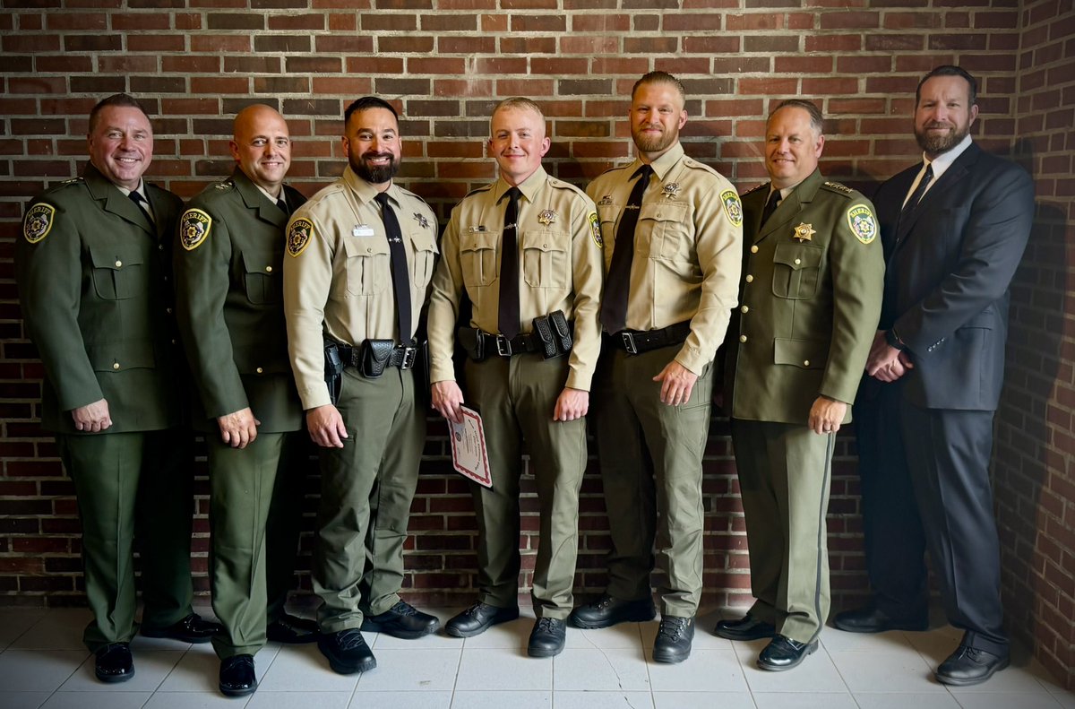 OgleCoSheriff's tweet photo. Congratulations to Deputies John Lapinski, Kaden Lovett and Matthew Arnold on graduating from basic law enforcement academy! https://t.co/sYiyGyNbrc