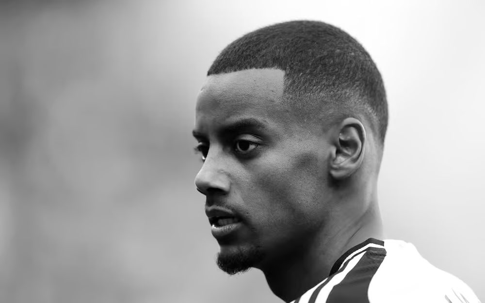 indykaila News (@indykaila) on Twitter photo Exclusive 💣
There is real concern at the club on Alexander Isak’s state of mind 😔
If the player was forced to stay at <a href="/NUFC/">Newcastle United</a>⬇️
The management team believes the player state of mind will affect his performances on the pitch.
The valuation 📈 could dropped if sold in January. Exclusive 💣
There is real concern at the club on Alexander Isak’s state of mind 😔
If the player was forced to stay at <a href="/NUFC/">Newcastle United</a>⬇️
The management team believes the player state of mind will affect his performances on the pitch.
The valuation 📈 could dropped if sold in January.