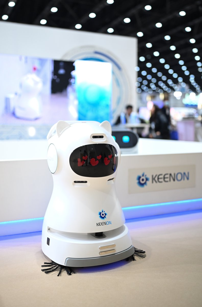 keenon_official's tweet photo. That’s a wrap at Food &amp; Hospitality Thailand 2025! 🎉
It’s been amazing showcasing our robots in Bangkok, especially the C40 live demo.
Big thanks to everyone who stopped by &amp; to our valued partner: Tirawat

#KEENON #C40 #Robotics #ThailandExpo https://t.co/gx5Mk1XGFQ