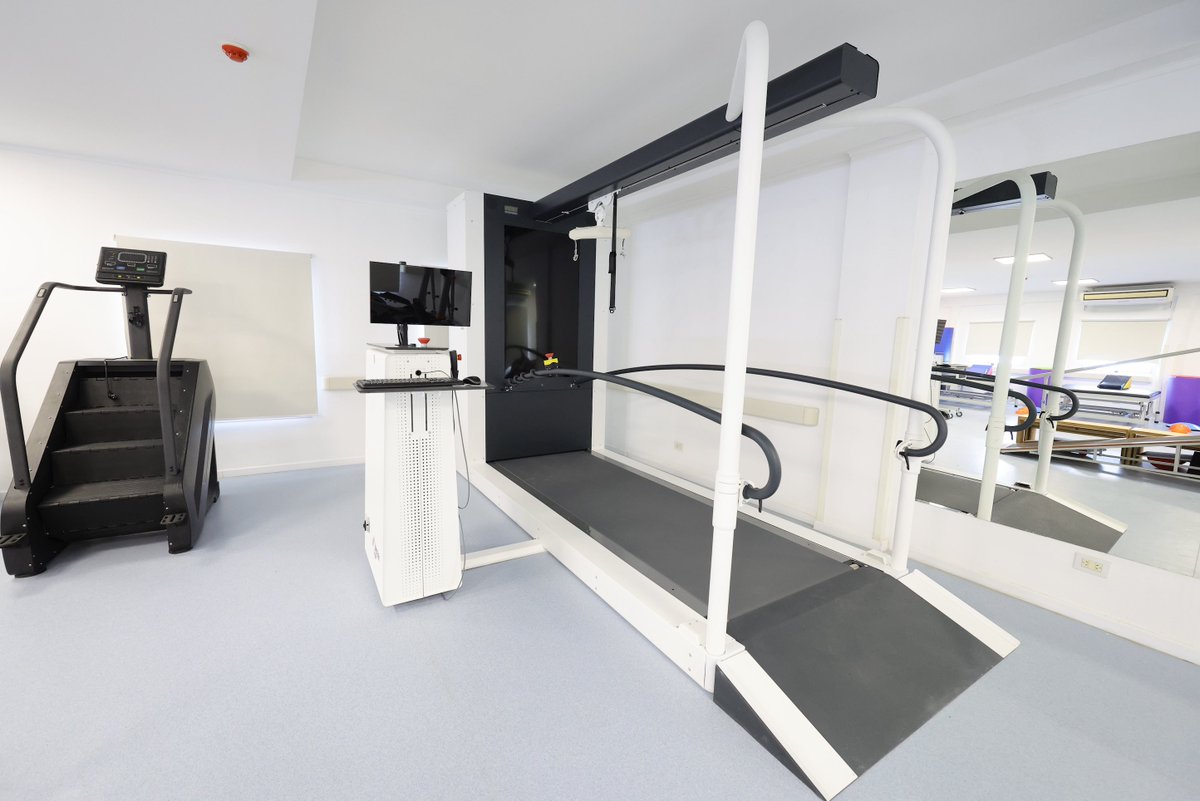 Además, incorporamos un servicio único en el país: la neurorrehabilitación de alta complejidad, con uno de los dos equipos instalados en el país. Con profesionales capacitados, brindaremos soluciones a adultos y niños con secuelas postraumáticas y enfermedades neurológicas.