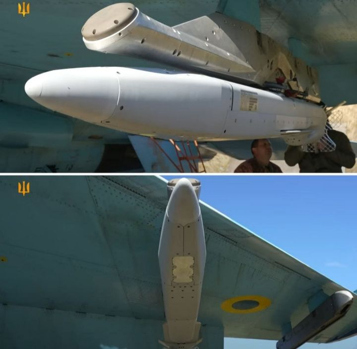 An American ADM-160B MALD decoy missile has been spotted mounted under the wing of a Ukrainian Air Force Su-27 fighter jet.