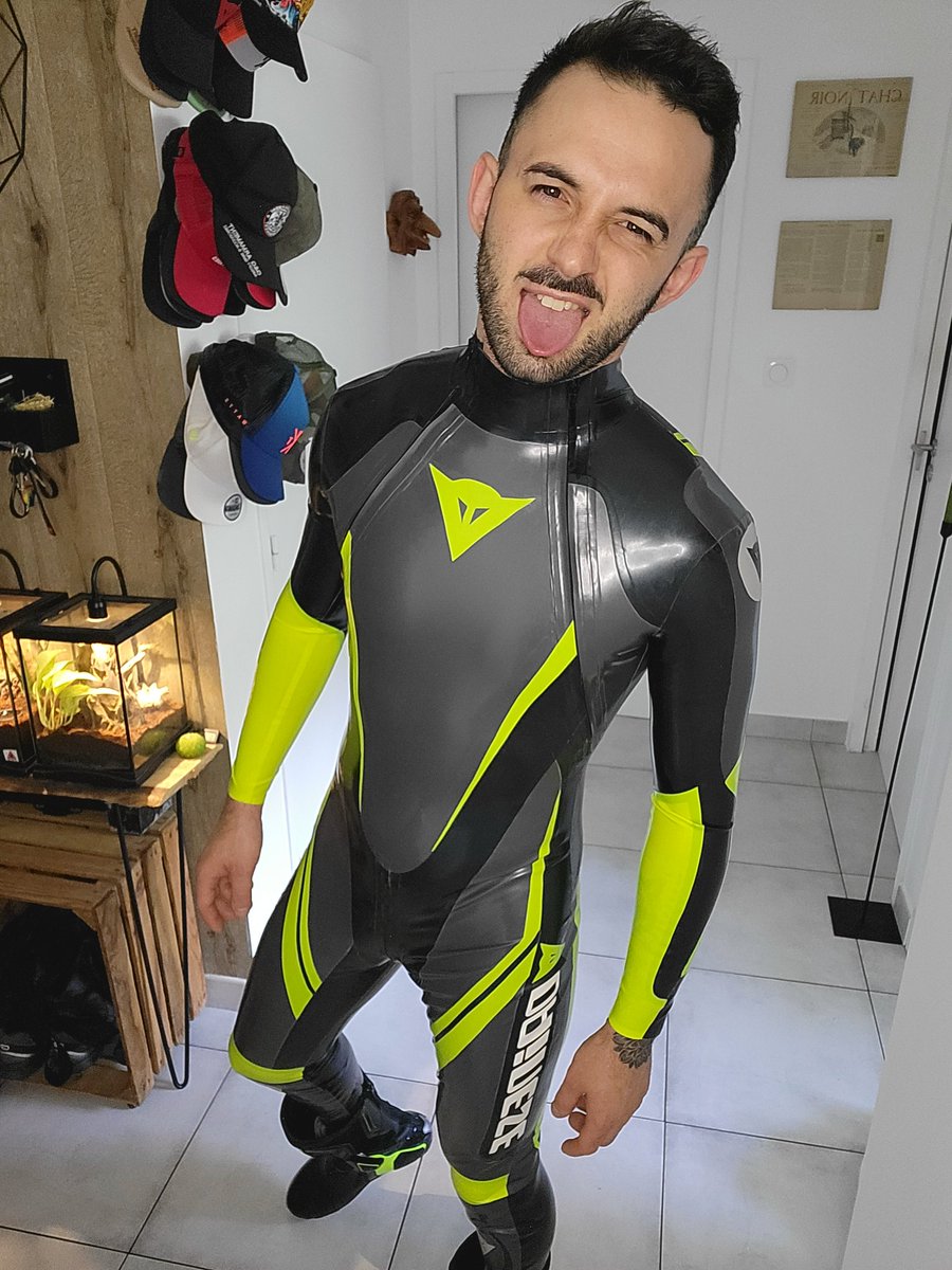 Sly_volpe's tweet photo. At the general request,
 here it is 😈🏍🤪

Thank you again @latexkinkfox 

#rubber #latex #biker #dainese #gayfetish #catsuit #rubbersuit https://t.co/OwuB5A8xjR
