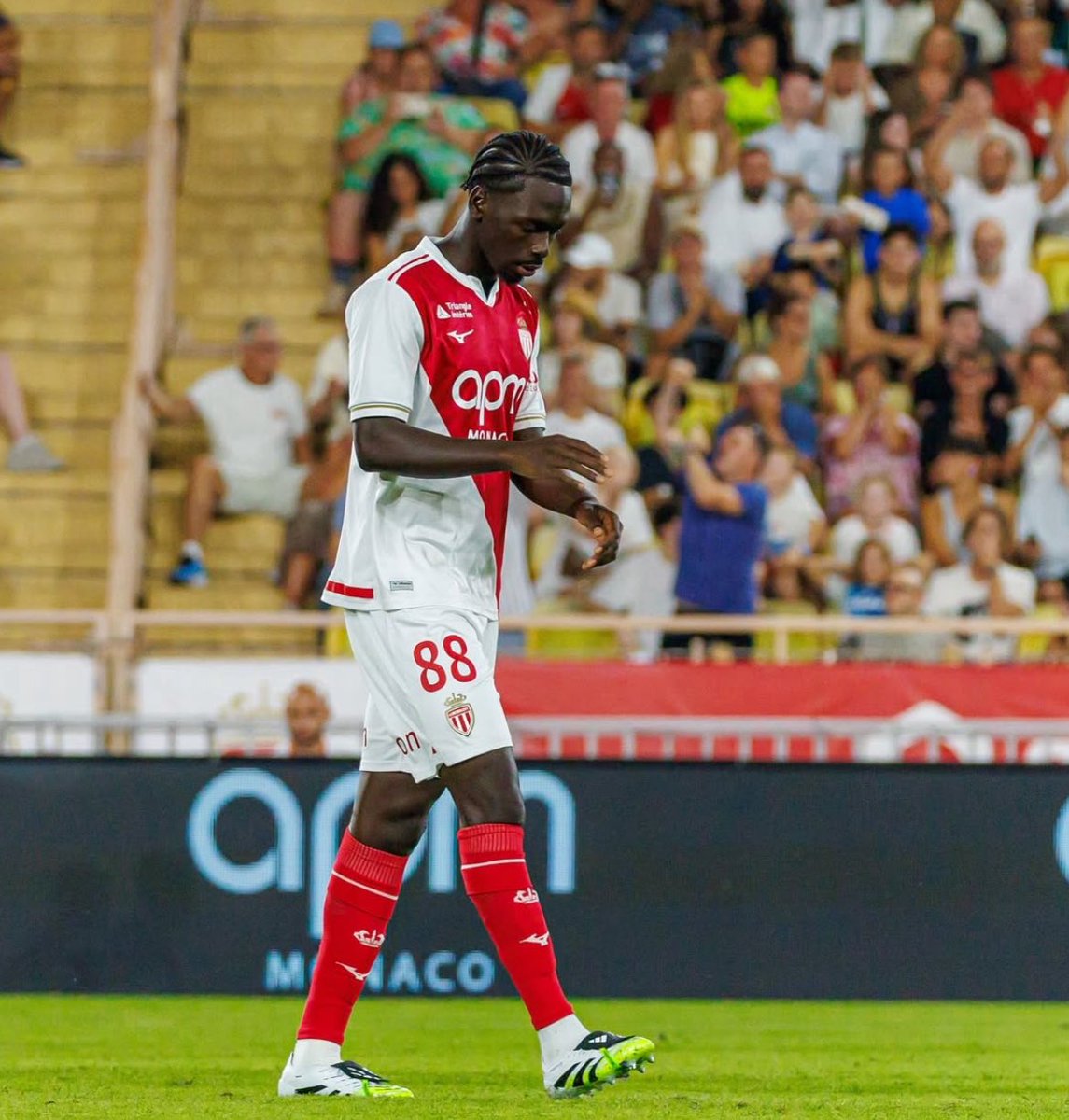 actuasm_'s tweet photo. West Ham a formulé une offre de 16M€ + 3 de bonus pour Soungoutou Magassa à l’AS Monaco ! 🔥

Proposition refusée par l’AS Monaco ! ❌

Le club anglais va revenir avec une nouvelle offre ! 🤑

L’AS Monaco attend environ 25M€ selon nos sources ! 

🗞️ @sebnonda https://t.co/LuQU9PC8dr