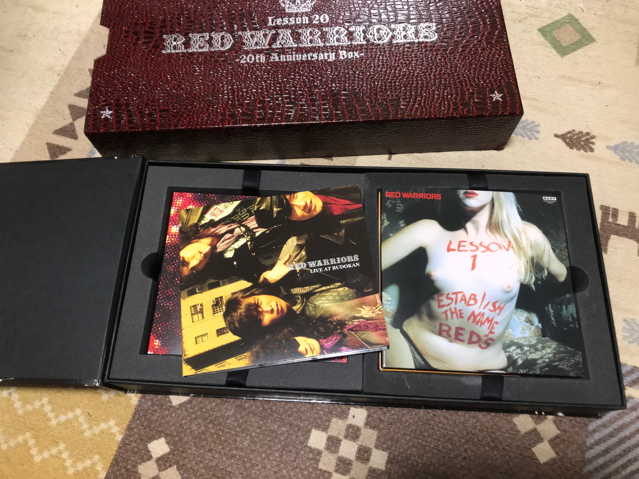 20thAnniversaryBox - Search / X