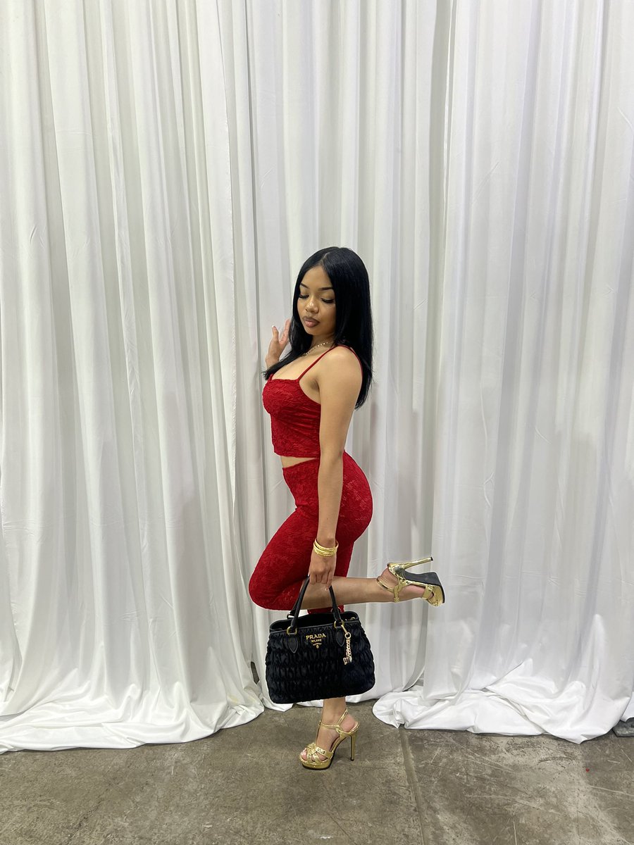 yzzvh's tweet image. 🌹