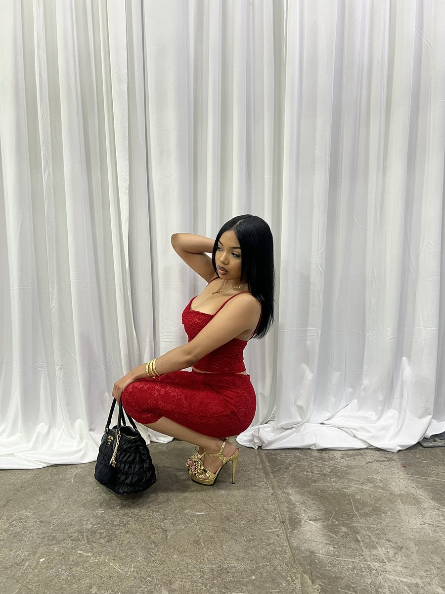 yzzvh's tweet image. 🌹