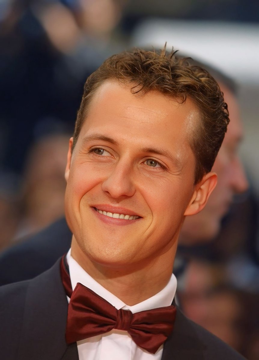 _MSchumacher's tweet image. Smoking

#KeepFightingMichael