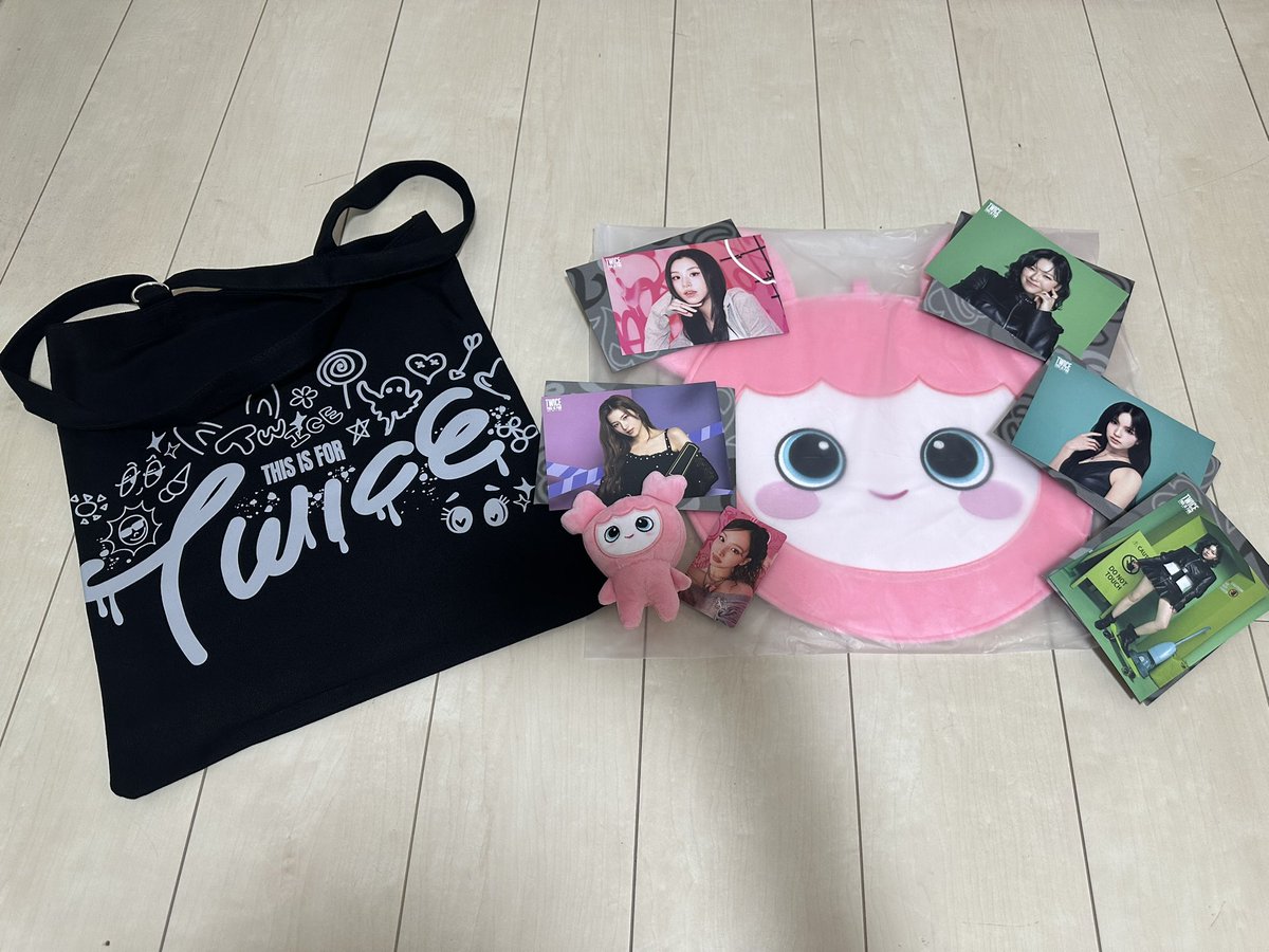 riko01230123's tweet photo. 24日バンテリンドーム参戦します！！
開演まで1人なのでたくさんの人にお会いしたいですෆ.*･ﾟ一緒に楽しみましょう😽 https://t.co/R1igUrYn8u