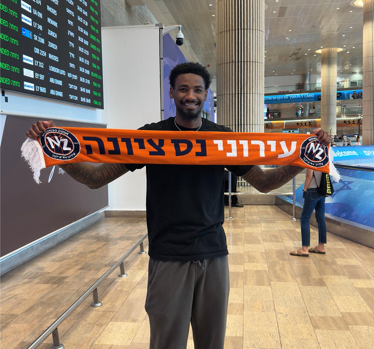 <a href="/kalibboone32/">Kalib Boone</a> is here 🛬🧡