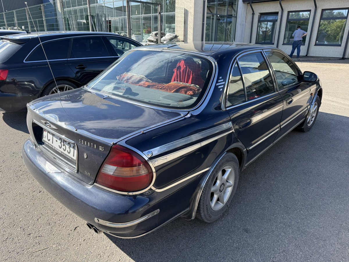 agressor_'s tweet photo. hyundai santana gls čigānu pakā. totally vērts iezoomot bildes, lai redzētu detalizāciju https://t.co/kPHHEwVgLI