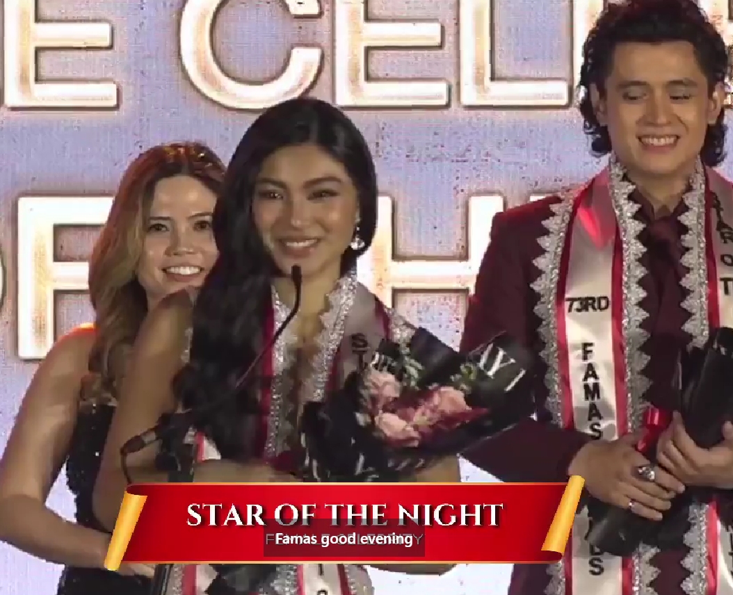 PinaysInShowbiz's tweet photo. Congrats, #FamasAwards Female Star of the Night #NadineLustre 

 #FAMAS

Nadine was like, "good evening..." now let's move on... 🤣🤣 https://t.co/bK49QKr7yc