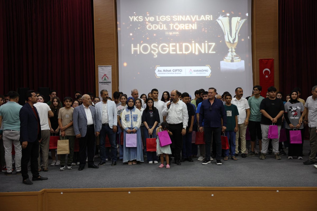 Urfanatik TV (@urfanatiktv) on Twitter photo Karaköprü Belediyesi’nden Başarılı Öğrencilere Moral Ödülü
<a href="/nihatcftc/">Nihat ÇİFTÇİ</a> <a href="/Karakoprubel/">Karaköprü Belediyesi</a>
urfanatik.com/karakopru-bele… Karaköprü Belediyesi’nden Başarılı Öğrencilere Moral Ödülü
<a href="/nihatcftc/">Nihat ÇİFTÇİ</a> <a href="/Karakoprubel/">Karaköprü Belediyesi</a>
urfanatik.com/karakopru-bele…