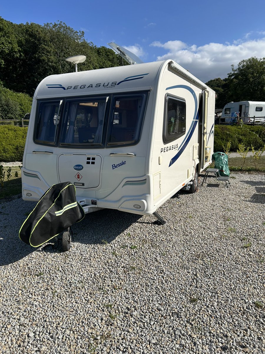 torpointboy's tweet image. Backwards and forwards on Truro City match day thing of the past…let’s remedy this….buy a caravan and pitch it up locally @TCFC_Official @villa_pogue @berwynfinlay