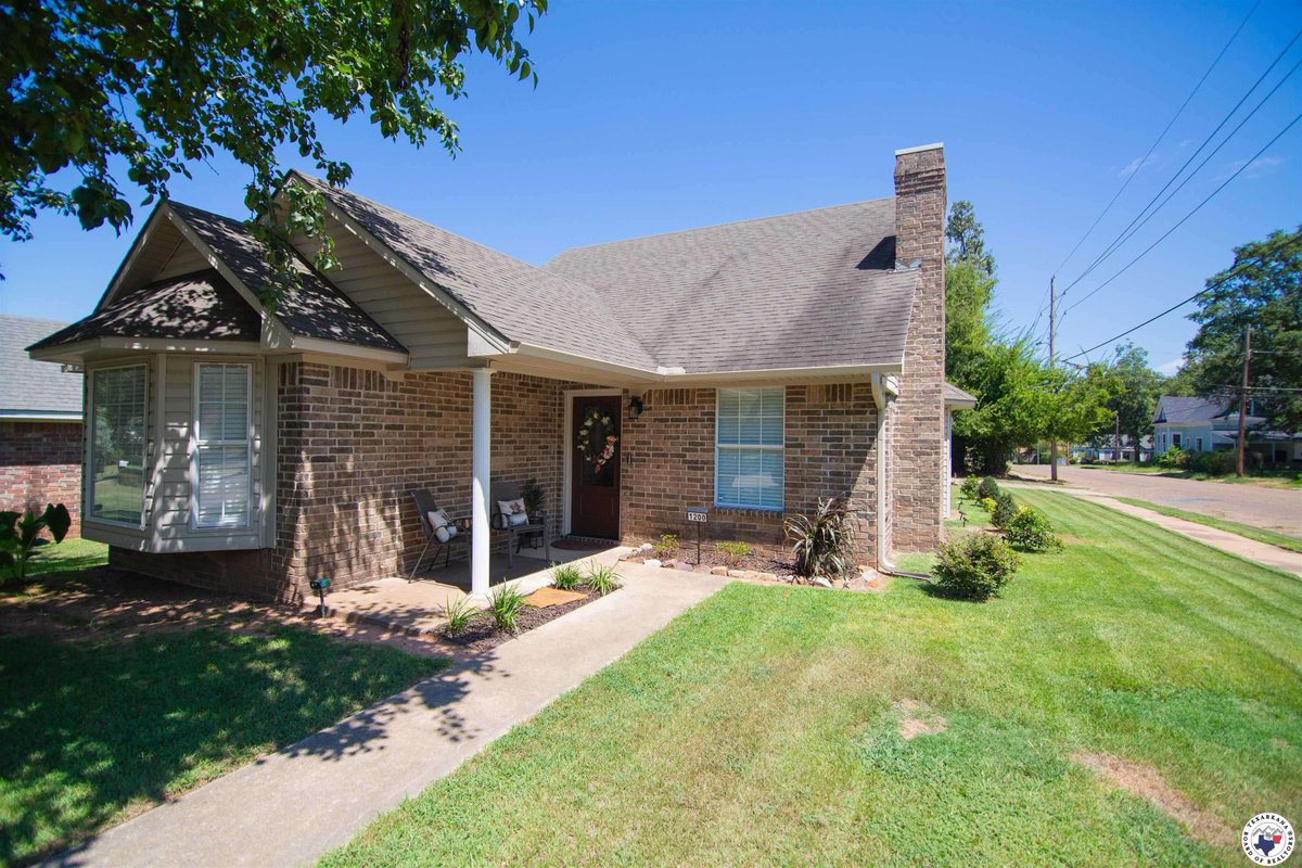 ImpactRealty1's tweet photo. Check this out! 1200 Garland, Texarkana, AR 71854 Contact Impact Realty Group at 903-223-0710 TODAY! https://t.co/qgYMxJMhAX https://t.co/8dVygU10d2