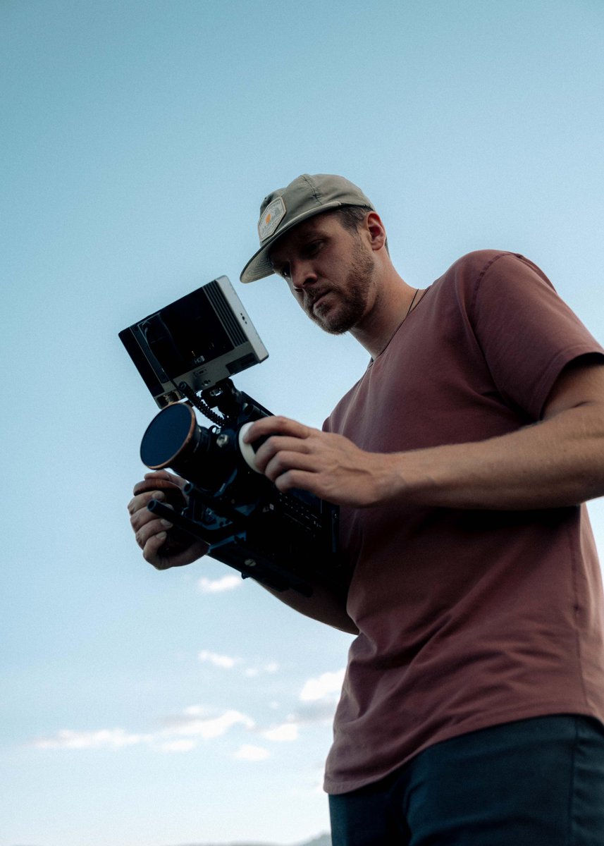 Lensrentals.com tweet media