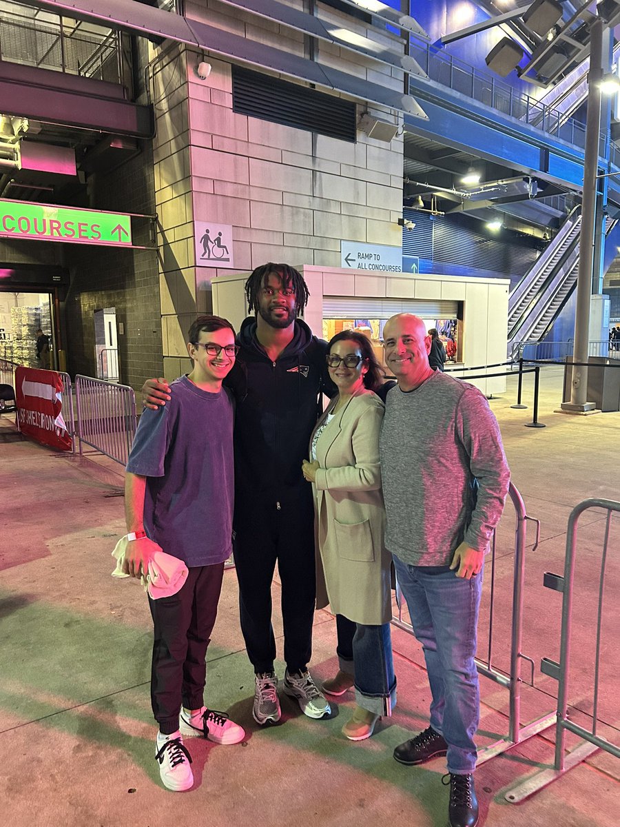 Frank Miranda tweet media