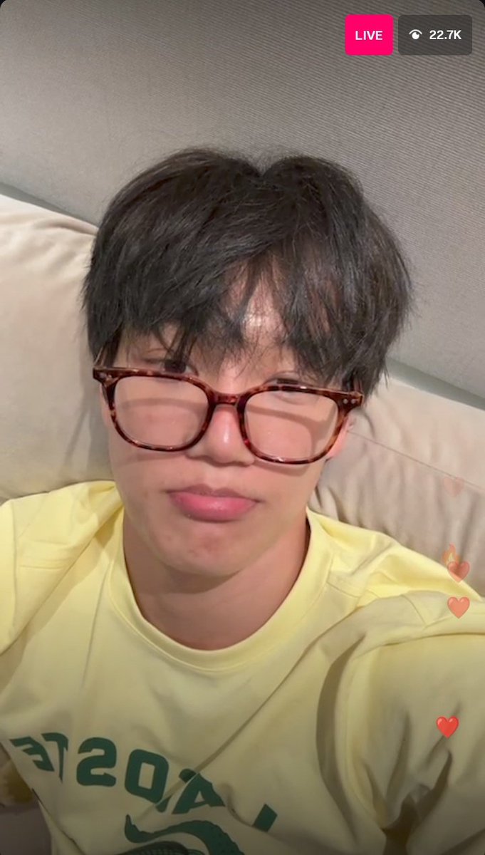 Aryawilliam0's tweet image. My bear 🐻 
Kai IG live 🥹 

#kai #ExOSLIVE