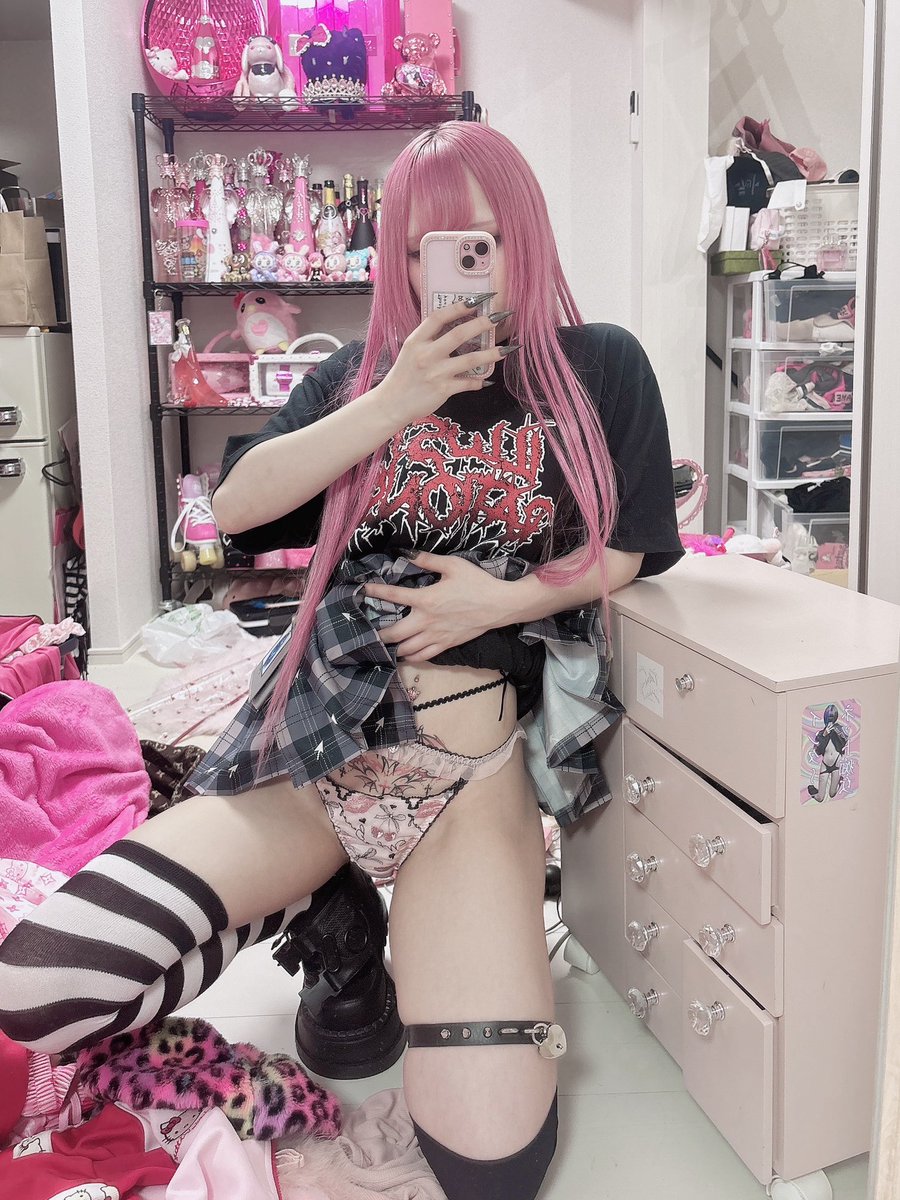 うさぎヶ丘秘密🐇🗝さんのエロ画像、2025年08月23日00時41分09秒に投稿