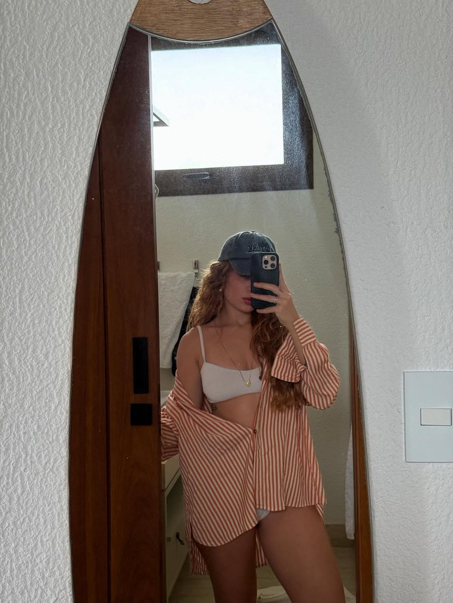 ᴮᵉᵃᵗʳⁱᶜᵉ ᵛⁱᵈᵃˡ tweet media