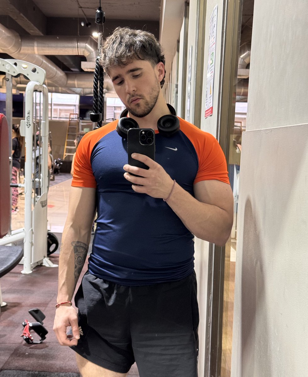 gm

did yall lift today? 🫂