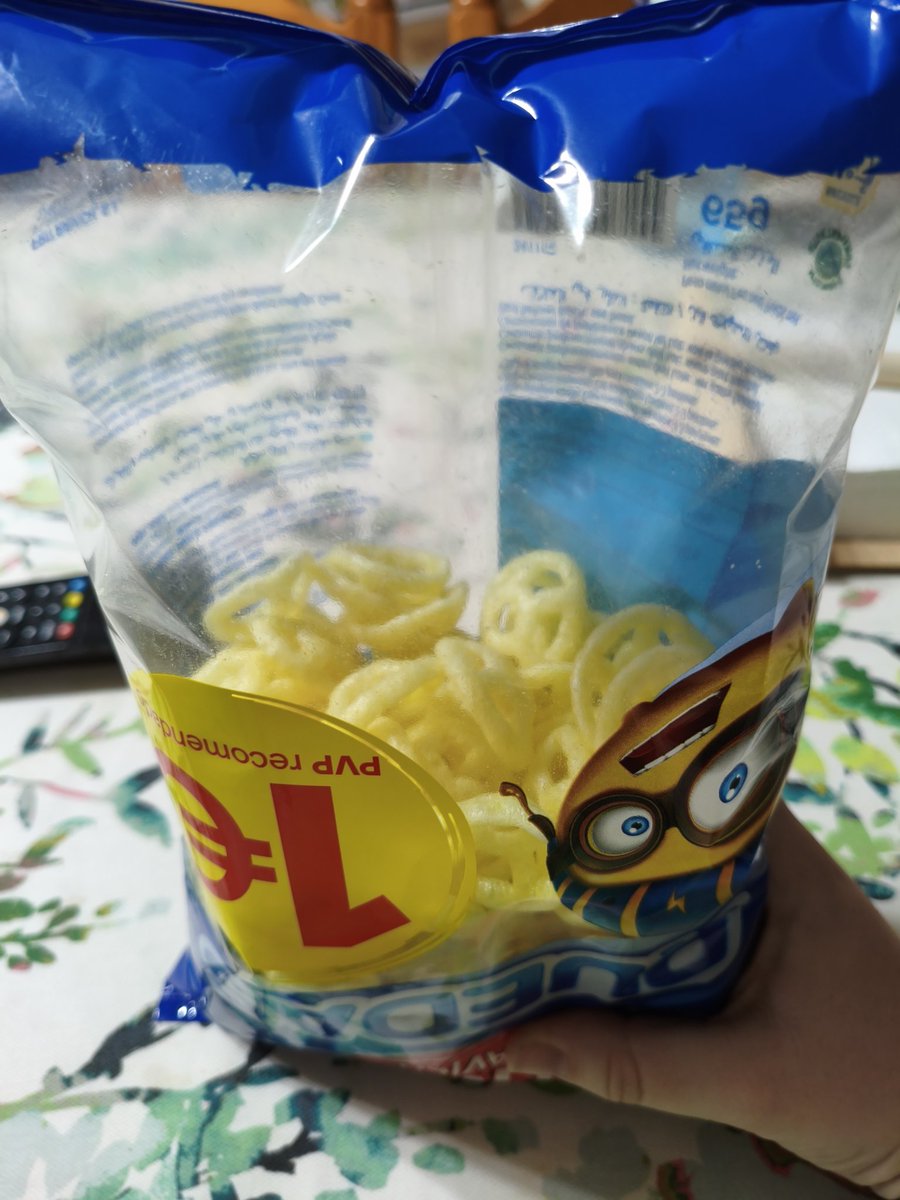 llucietabiar's tweet photo. @frit_ravich entiendo que por 1€ no puedes pedir mucho, pero esque😂😂
A como esta el gramo de aire? https://t.co/DVWpoRRVxU