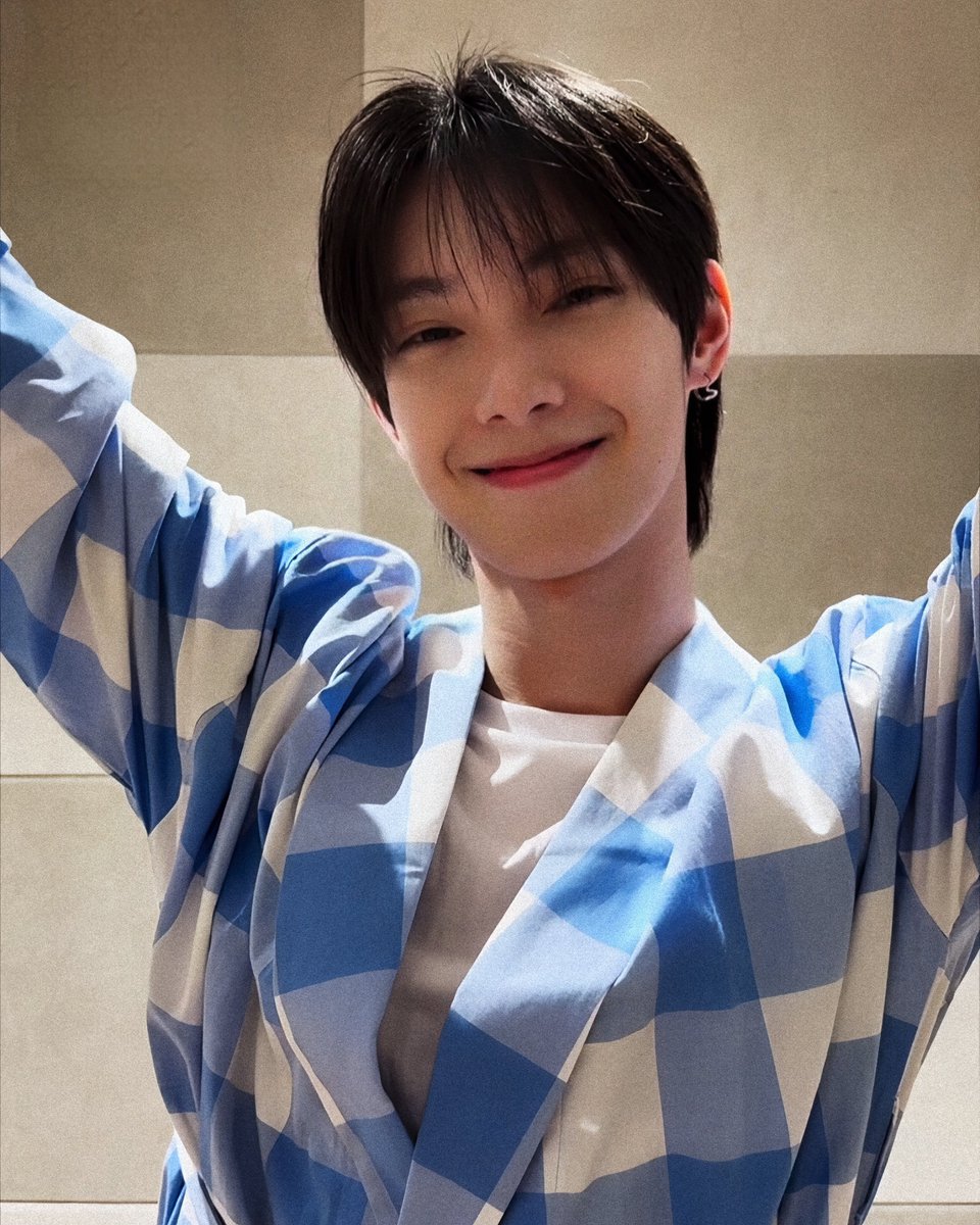 liyuspics's tweet photo. lobudans don’t forget to vote for liyu today! 

#최립우 #CHUEILIYU #BOYS2PLANET #보이즈2플래닛 https://t.co/S5UMduwI2Y