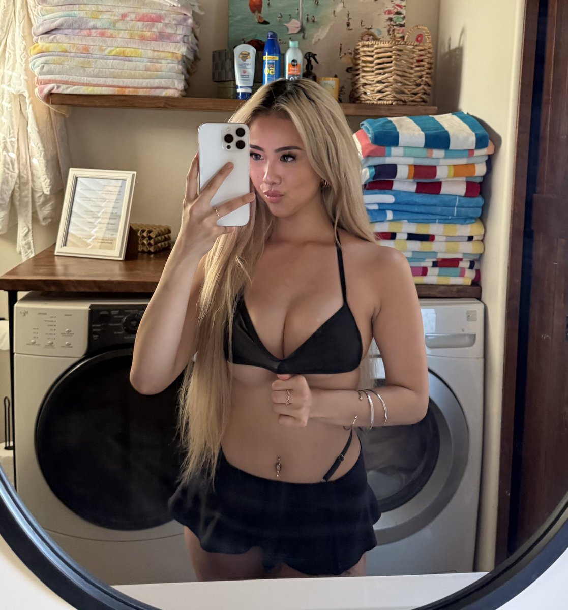Bella tweet media