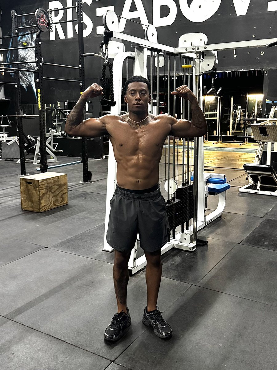 Ͳ. Ͳ. Ͳ. tweet media