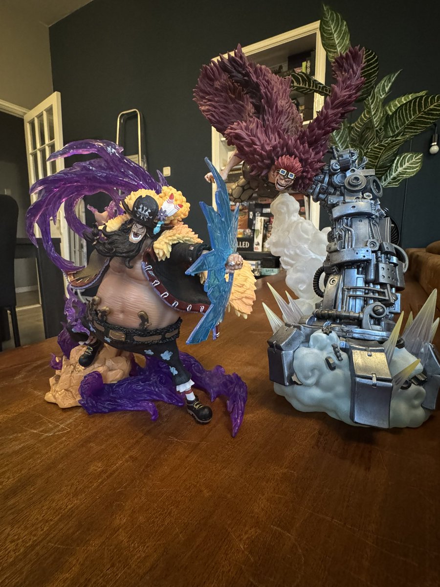 BurgJulian's tweet photo. My girlfriend is the most amazing and caring one. She got me many cute and amazing gifts. Thank you for being mine ❤️❤️❤️ https://t.co/9Qpul7ARQW