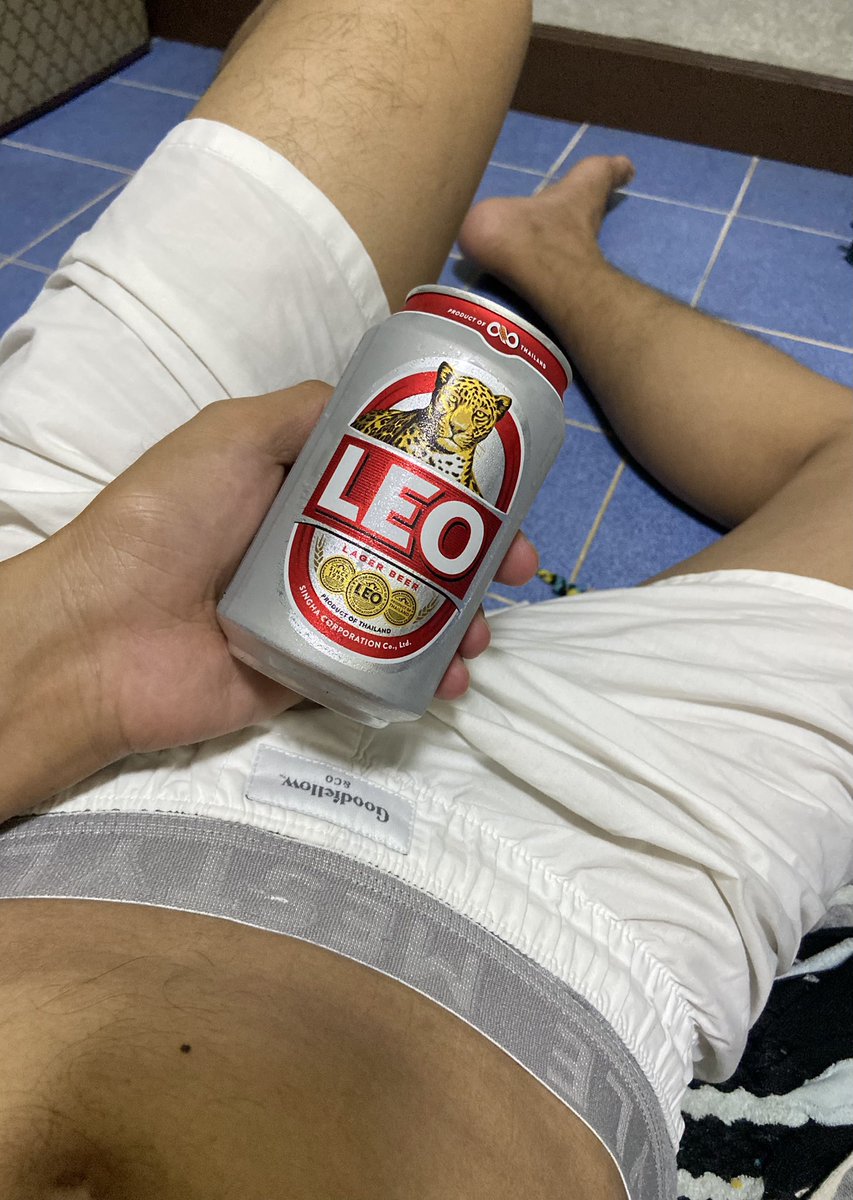 เงี่ยนครับ ทุกวันนี้ชักว่าวอย่างเดียว 😔