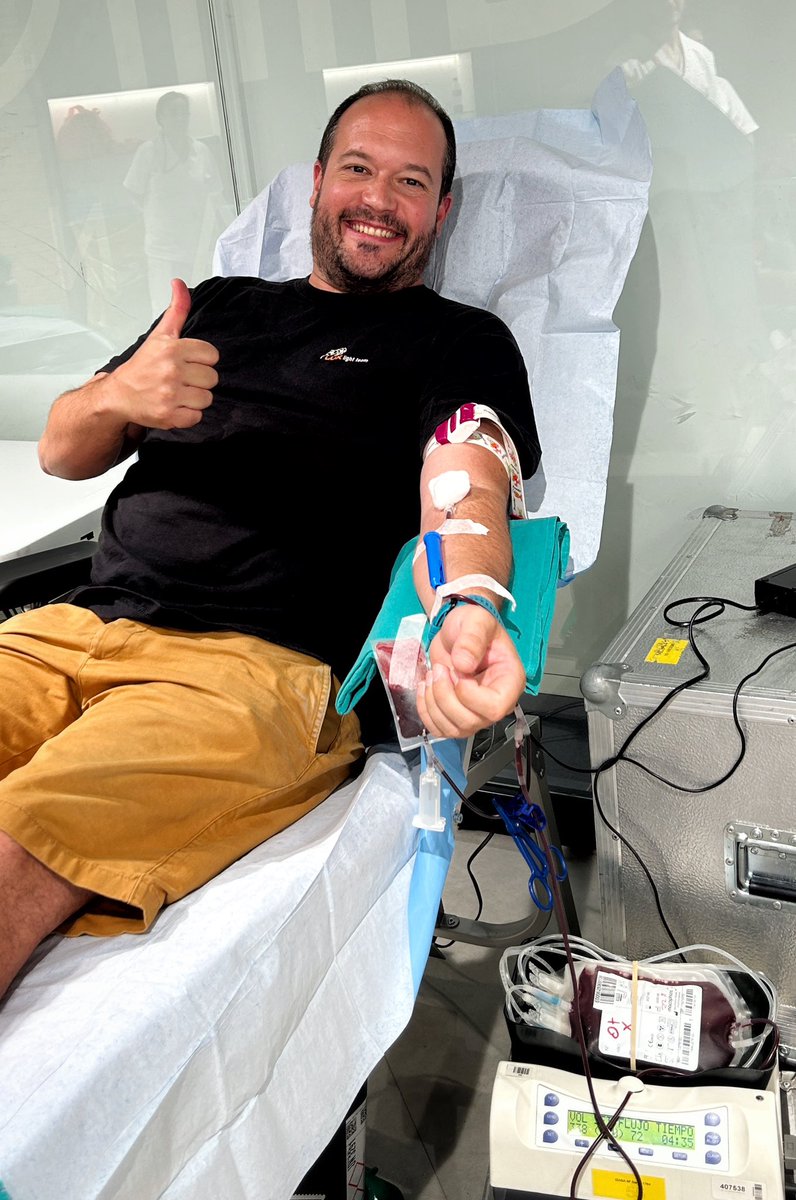 Pablomarcoleon's tweet photo. No costa res y podem salvar vides #donasang #donasangre #giveblood #BloodDonation #doesangue #donavida #DónaSangDónaVida #doevida #givelife #sangselfie #compartevida #1donacion3vidas @GVAdonasang 22 https://t.co/pxwskrwK3i