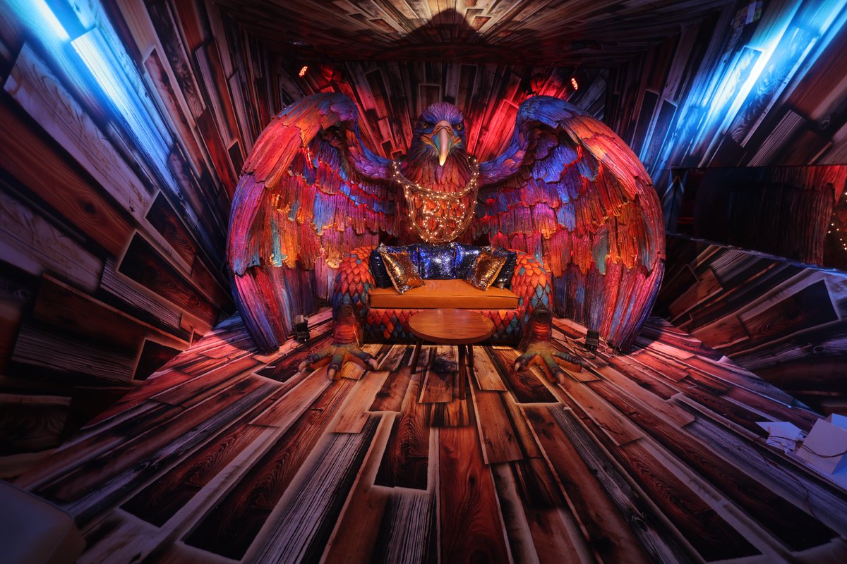 Filmwindow1's tweet photo. #BiggBoss19 #ConfessionRoom first look‼️ https://t.co/9ItICxEiFB