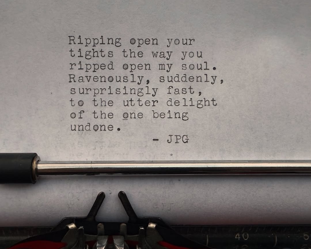 When I get you in fishnets <a href="/IWearPinkChucks/">𝔼 𝕃 𝕀 𝕁 𝔸 ℍ</a>