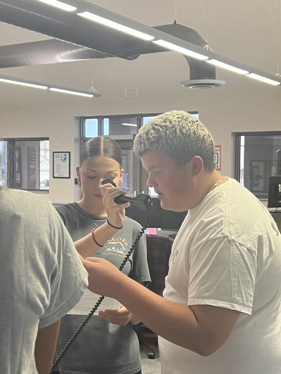 PrincipalJHood's tweet image. ⁦@PaseoRattlers⁩ students leading daily announcements are #extraordinary! ⁦@DVUSD⁩ #WEAREPASEO ⭐️🐍