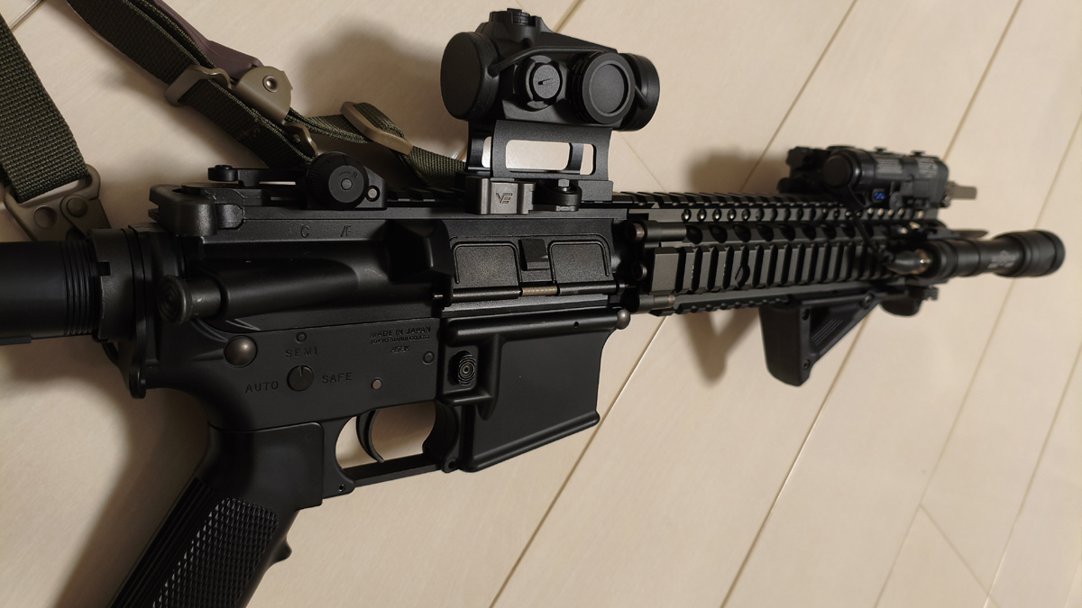 HelpWorld2020's tweet image. 反応が鈍くなった会社の貸与PCが新しくなり、業務の合間にデータ移行作業も。PC管理担当の同期に一応断って壁紙も変更。日付変わり、明日は2か月半ぶりのサバゲー。足手まといのおっさんですが、ご一緒される皆さん、またよろしくお願いします！　#アングニーズ #ANGNEEDS #サバゲー