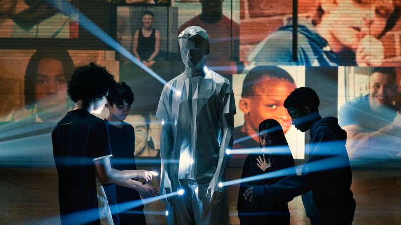 The Fatal Question: Where is a safe place to stab?
<a href="/saatchiuk/">Saatchi & Saatchi</a> latest campaign makes it clear: there isn’t.
youtube.com/watch?v=Mf6Hrx…