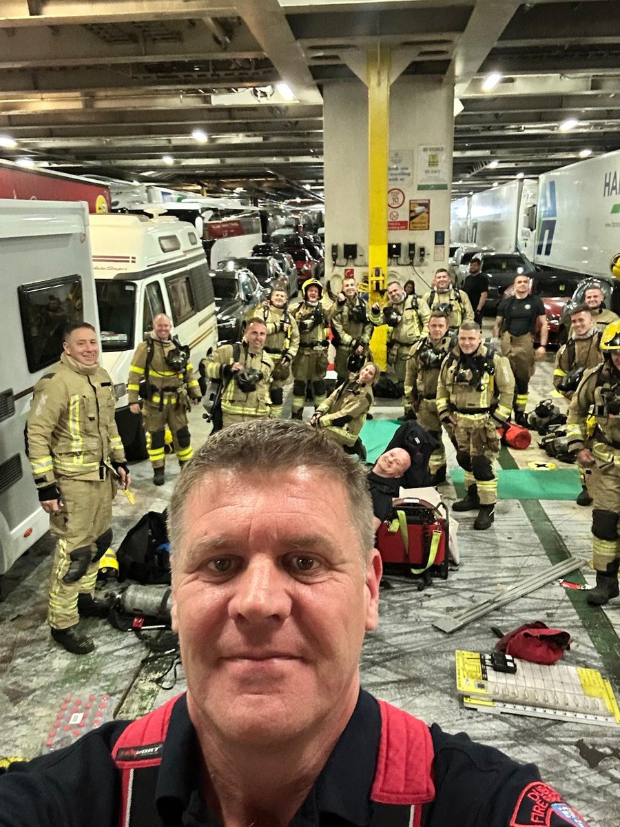Our Marine Emergency Response course had a ship familiarisation tour onboard Irish Ferries Ulysses earlier this week.

They also got to do a breathing apparatus exercise onboard.

Thanks to Irish Ferries for facilitating.