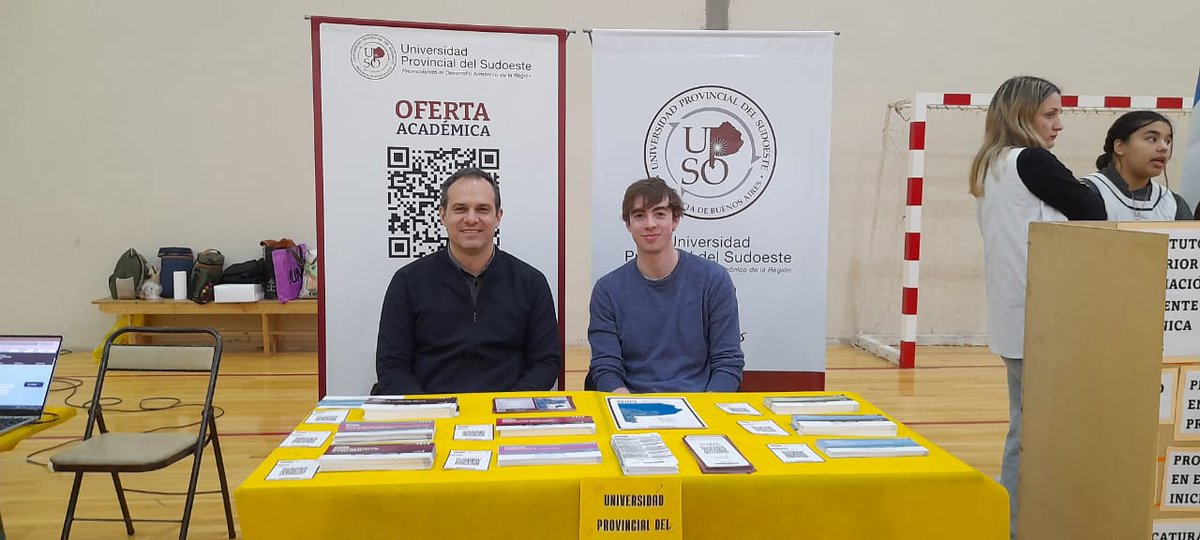 upsouniversidad's tweet image. #CoronelDorrego: Expo Joven 2025

La #UPSO estuvo presente por medio de un stand informativo con toda la #OfertaAcadémica2026📚.

✅ Representaron a la Universidad: Lic. Leandro De Simon y Amir Pérez.