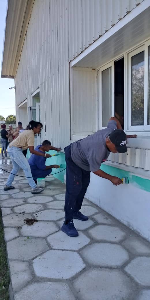 carmeloortega38's tweet photo. Trabajadores de #CORALSA,en cambio de labor contribuyen en el proceso inversionista  en la empresa Comital .
@AlbertoLopezcu
@NelsonAriasMor1 https://t.co/V5di5pdyTu