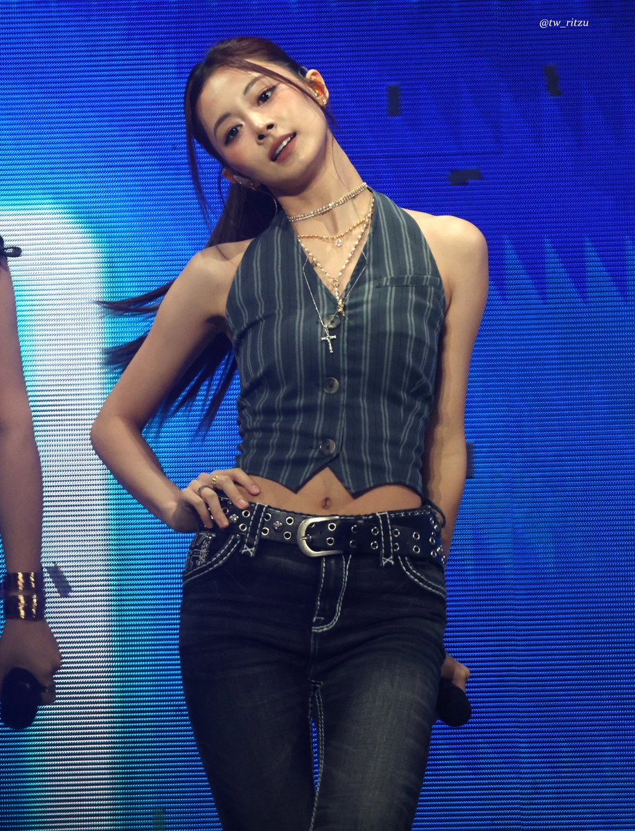 ツウィ ♡♡専用ページ twice ツウィ トレカ セット おまけ付き - メルカリ