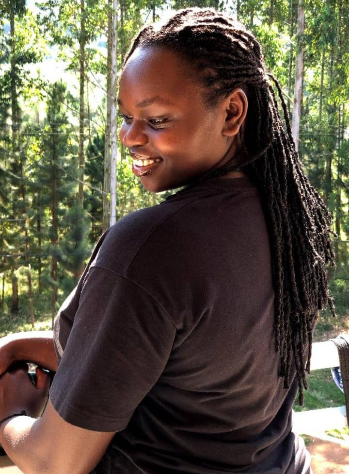 When I wasn't breathing, she lent me her oxygen! Does your girlfriend do the same!