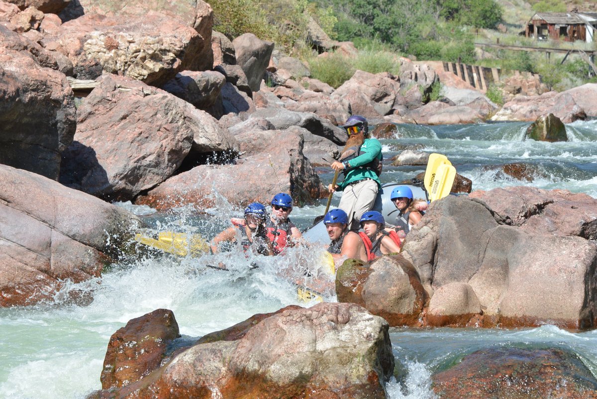 RiverRunners's tweet photo. It's low water, high adventure in the #RoyalGorge of the #ArkansasRiver in #Colorado. Raft now through September 14 with @RiverRunners.

#WhiteWaterRafting just one hour from #ColoradoSprings. https://t.co/cuHGBe5Dxg