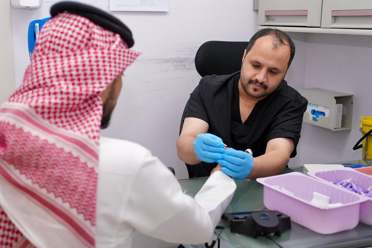 KAMC_MAKKAH's tweet photo. #يحدث_الآن | 🩸

#مدينة_الملك_عبدالله_الطبية
تنفذ الحملة الوطنية للتبرع بالدم تحت شعار #اقتداء_وعطاء

بمشاركة المناوبين والزوار

💉 تبرعك أمل.. وساهم في إنقاذ حياة.

#مكة_مدينة_القلب_الآمن https://t.co/vfcleivtPJ