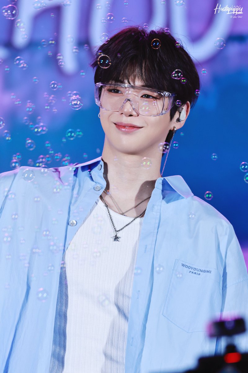 뿅 ◞ ̑̑🐶 tweet media