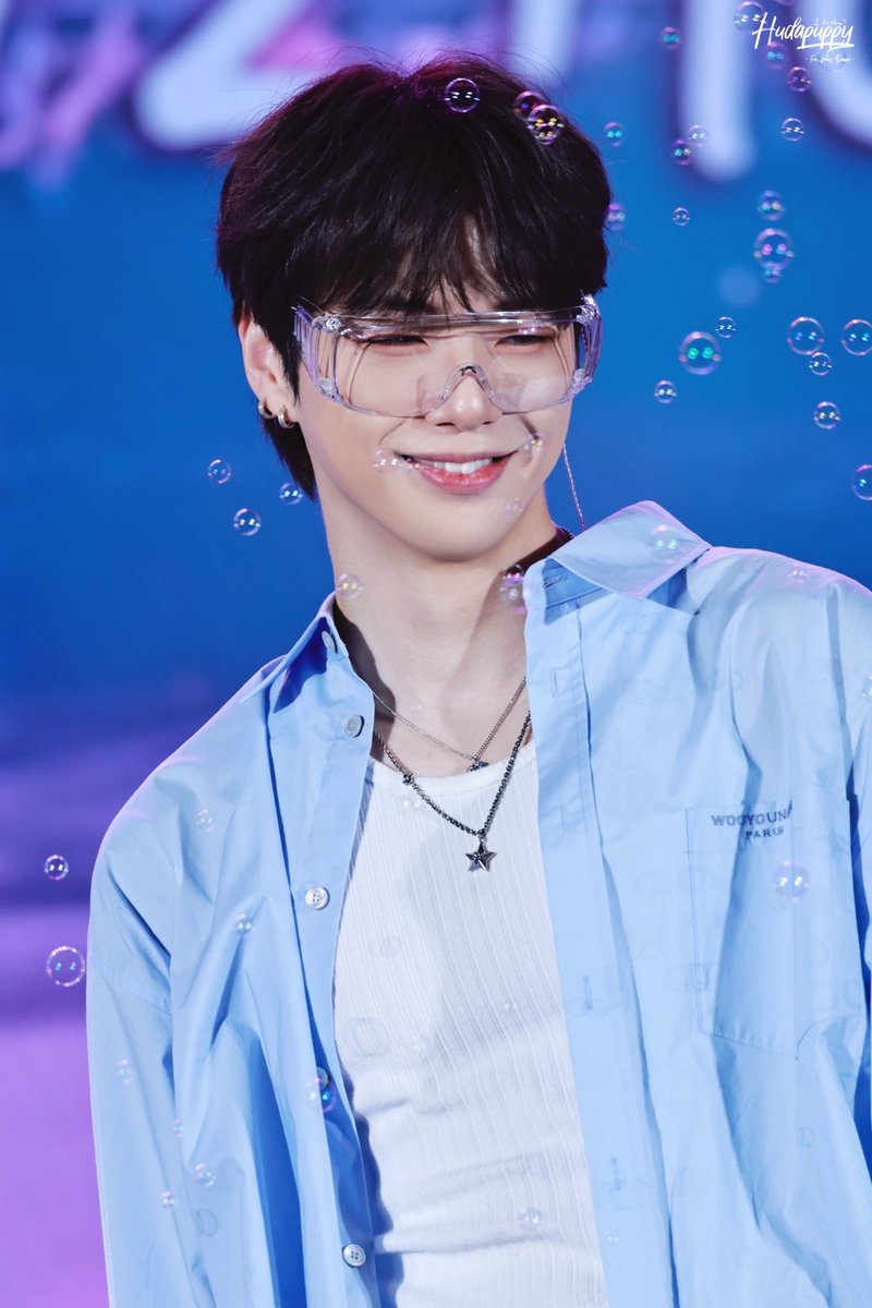 뿅 ◞ ̑̑🐶 tweet media