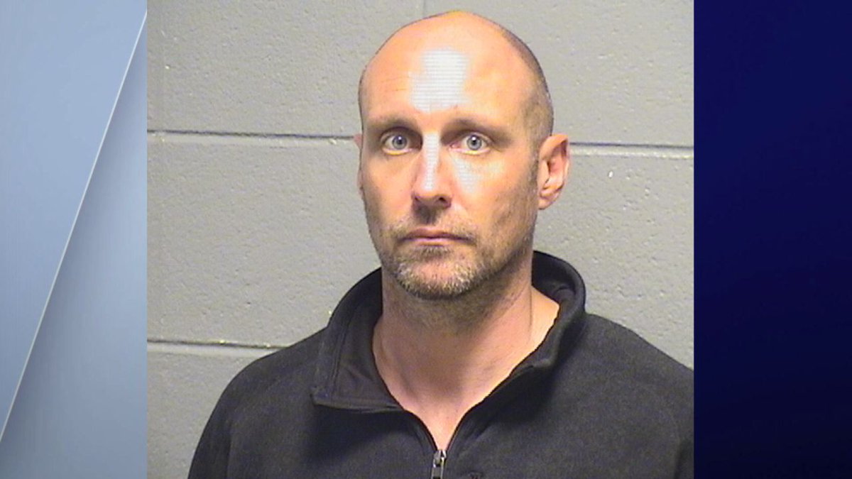 Robertson, a teacher’s aide at Palatine High School, is facing 8 felony counts tied to child pornography involving victims under 13.

Searches in uncovered devices containing explicit material. Robertson is currently in Cook County Jail without bail.

buff.ly/5ytfmk8