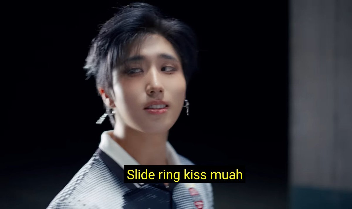 sprkljisung's tweet photo. SLIDE RING KISS MUAH https://t.co/Ng5JcunXOJ