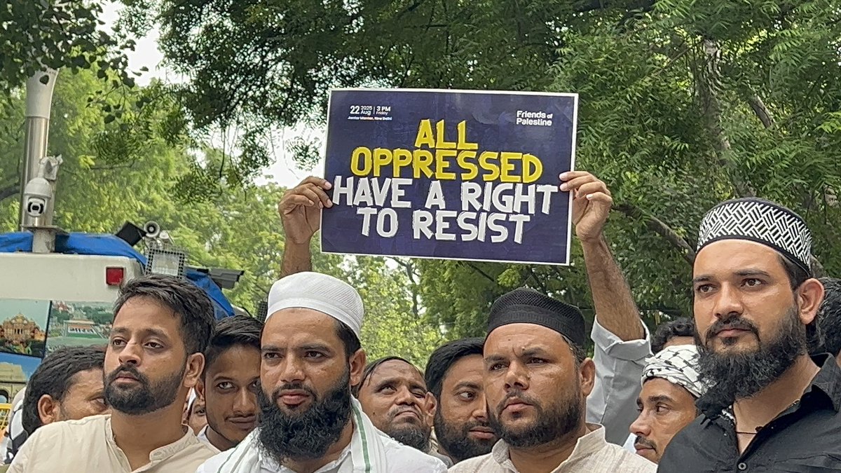 abdulbasitKMR's tweet photo. Jantar Mantar Delhi Flooded with Pro Palestine protesters 🇵🇸.
#FreePalestineNow
#Deathtoisreal https://t.co/Ph3WmqgOjZ