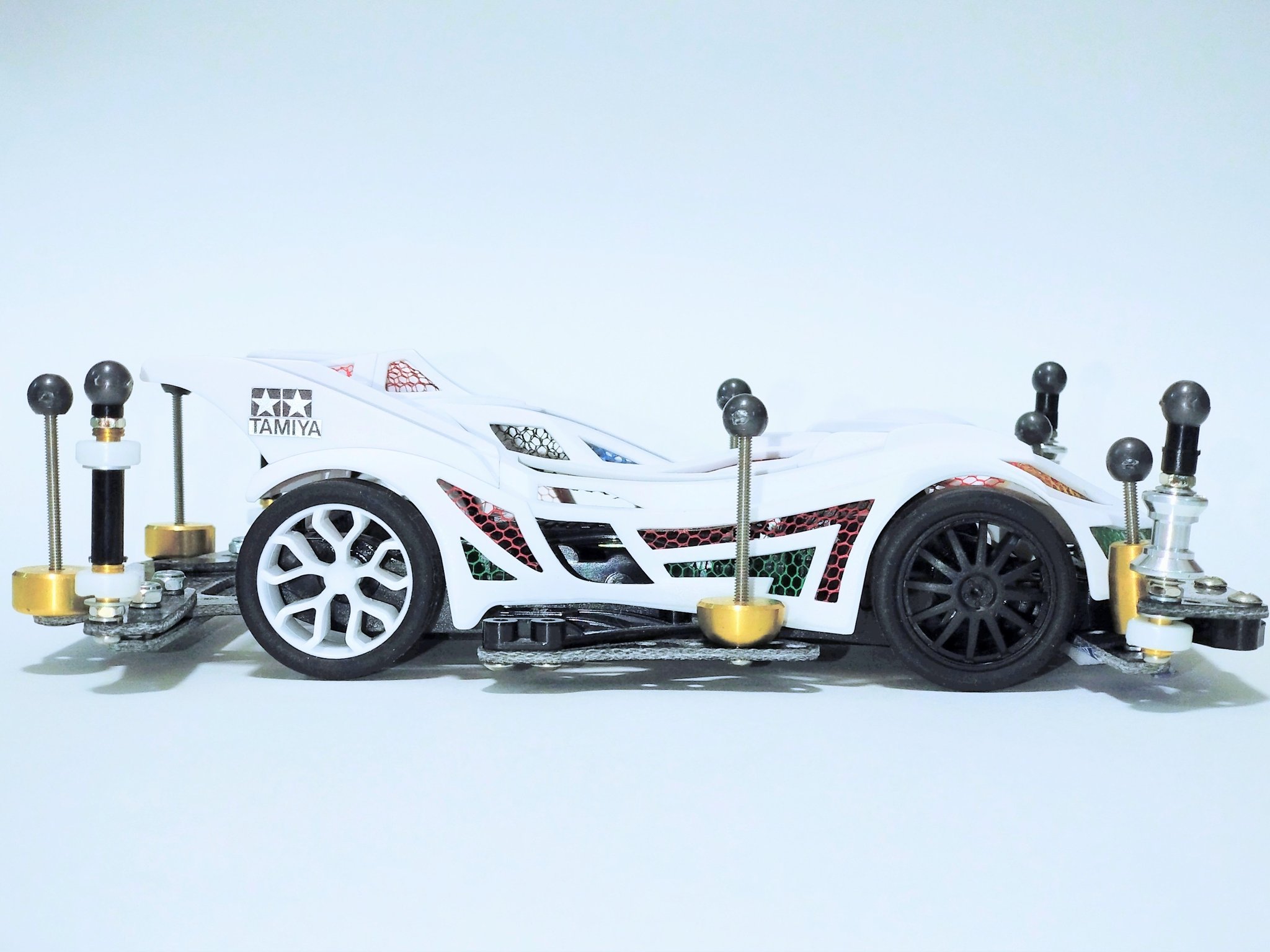 タイムセール‼️ミニ四駆　コスモソニック肉抜きボディ本体セット‼️ タイムセール‼️ミニ四駆 コスモソニック肉抜きボディ本体セット‼️