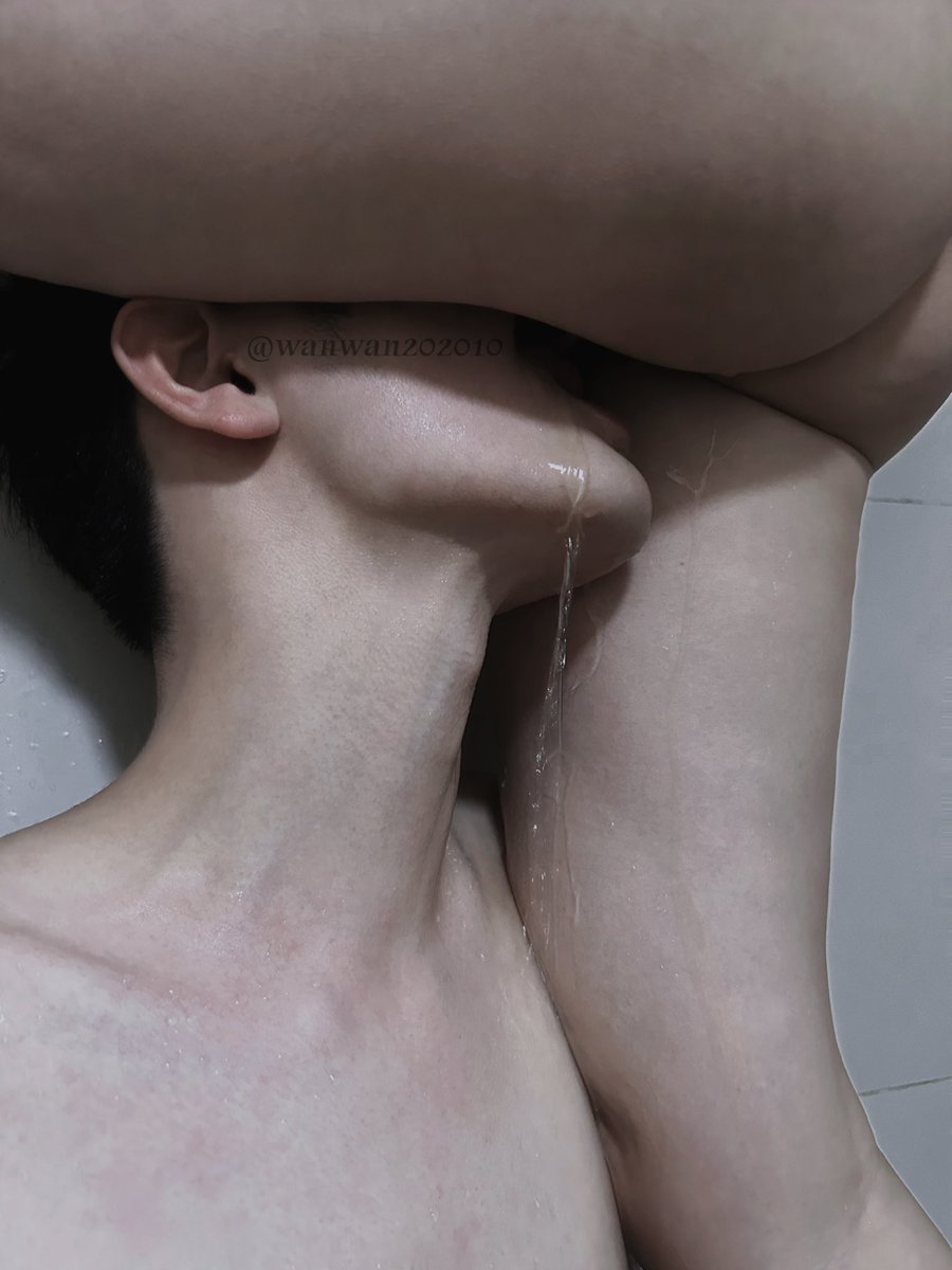 wanwan202010's tweet photo. 圣水

#女s #男m #厕 https://t.co/8htb3ujsAi